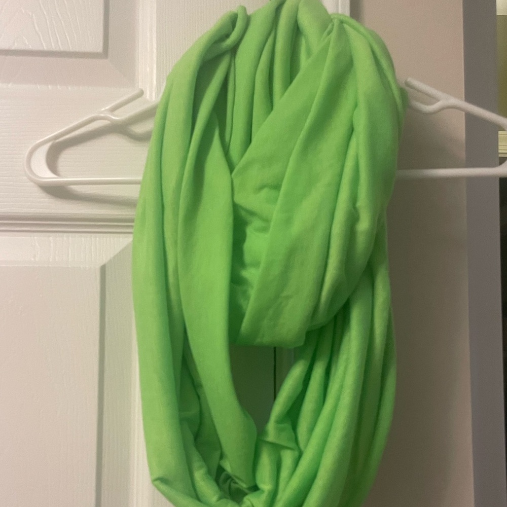 Infinity scarf